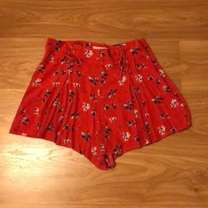 UO floral print shorts